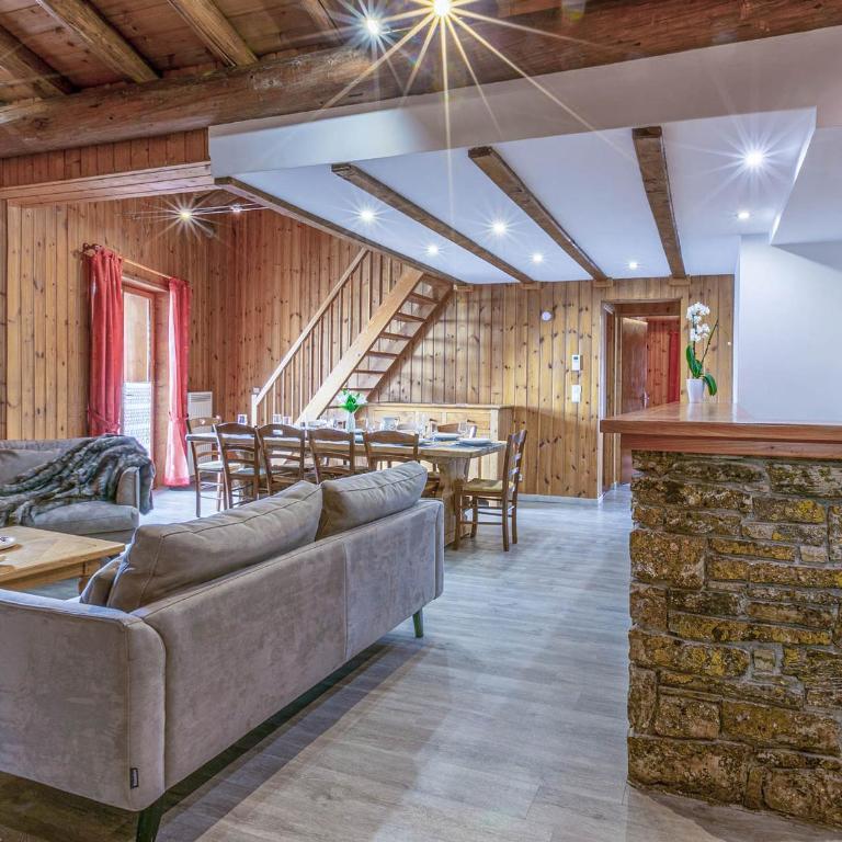 Duplex montagnard rustique avec cheminée, au vieux village de Val-d'Isère, au pied des pistes - FR-1-694-71 - Appartement - 15