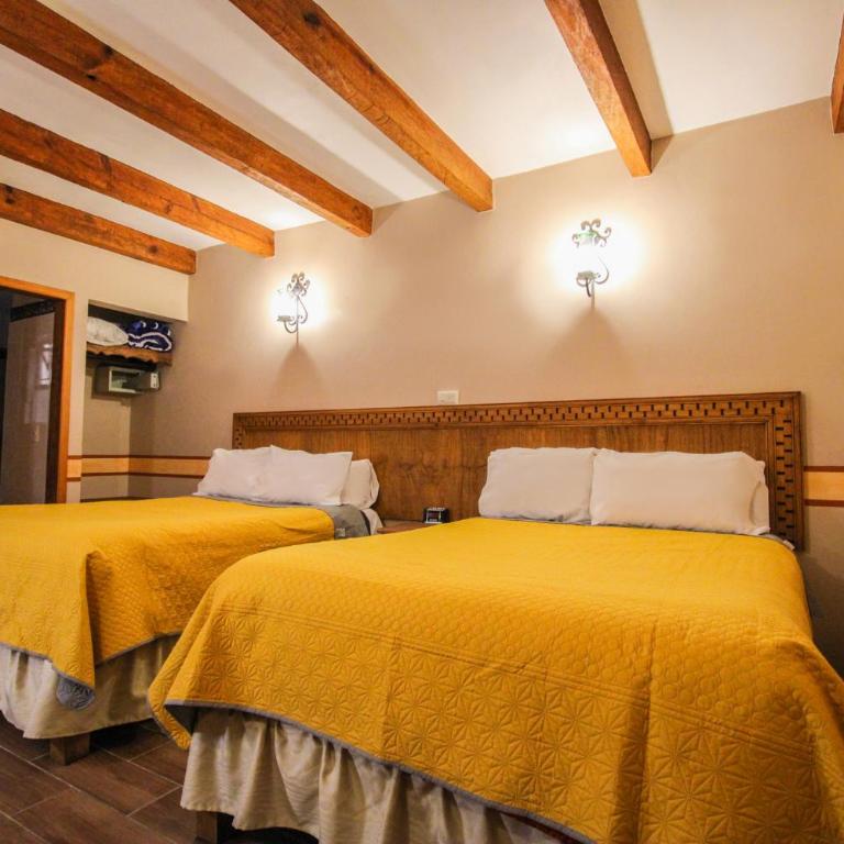 Hotel La Casa de Mamá - Double Room with Two Double Beds - 8