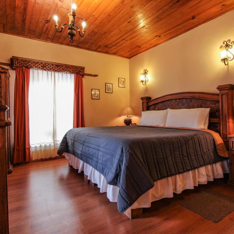 Hotel La Casa de Mamá - Double Room with Two Double Beds - 9