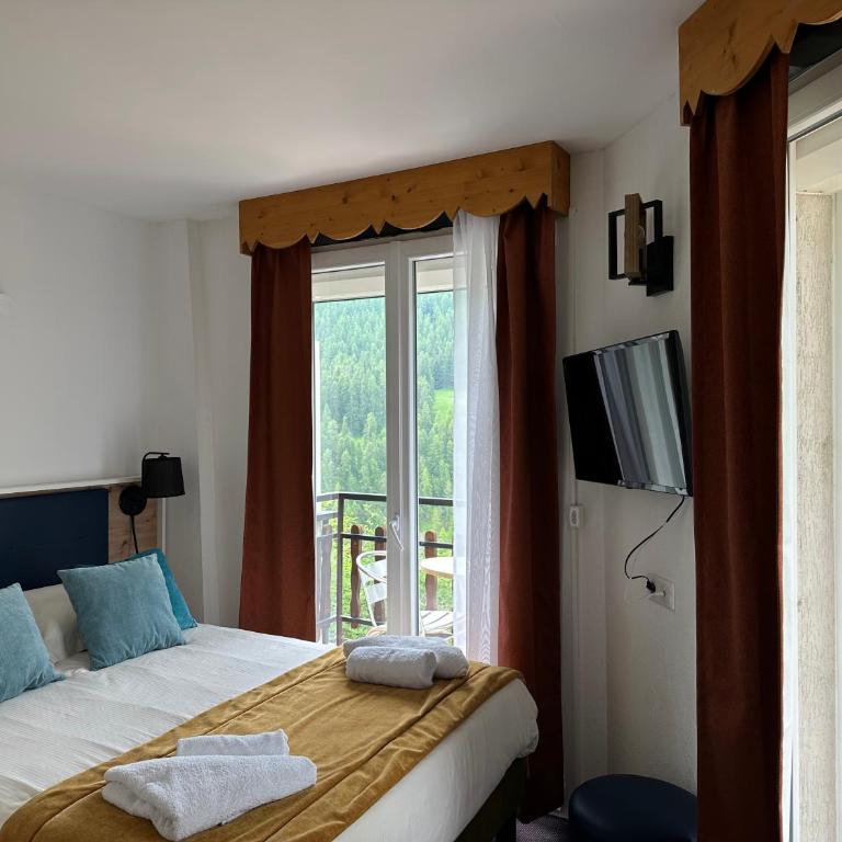 Hôtel Le Blainon - Deux Chambres Communicantes avec Terrasse - Vue sur Montagne - 7