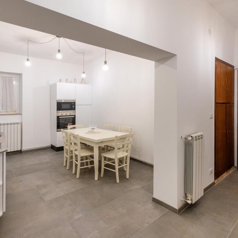 In the heart of Finalmarina - Appartamento con 2 Camere da Letto - 14