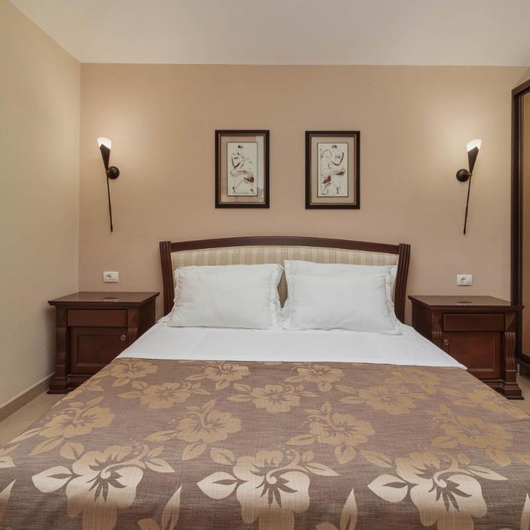 Apartments Djuranovic - Comfort One-Bedroom Apartment with Terrace and Sea View - 9