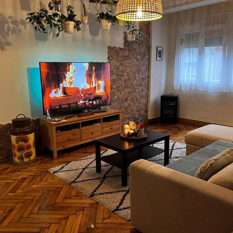Amplio Piso 110m - Moderno y 2 Baños - Poniente - Apartamento de 3 dormitorios - 1