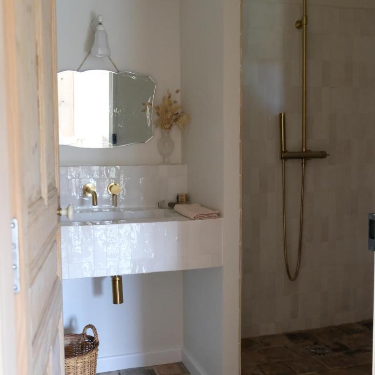 Studio Confort + - One-Bedroom Apartment - 14