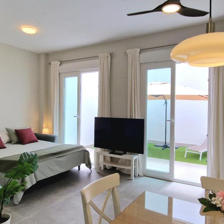 Malaga Lodge Apartments - Estudio Deluxe - 9