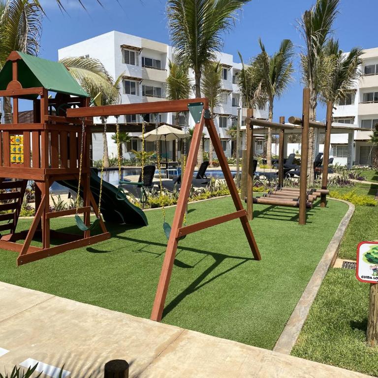 Nuevo Departamento con Excelente Ubicación y Muy Bonita Alberca - Residencial Almarena II - Two-Bedroom Apartment - 4