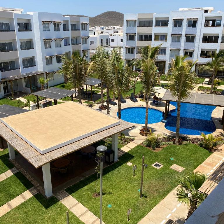 Nuevo Departamento con Excelente Ubicación y Muy Bonita Alberca - Residencial Almarena II - Two-Bedroom Apartment - 10