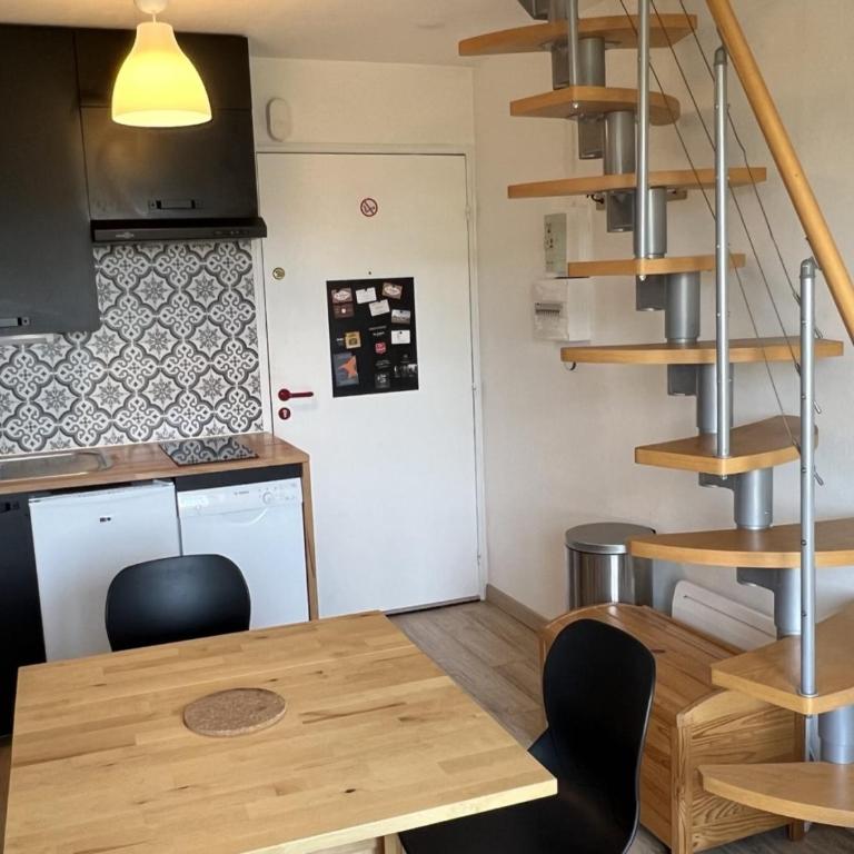 Accès direct plage, T3 mezzanine, 4 pers, balcon, parking, proche thalasso à Cabourg - FR-1-487-357 - Appartamento - 10