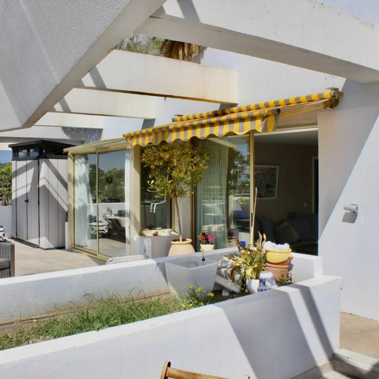 Superbe appartement climatisé avec terrasse et jardin à Villeneuve Loubet Plage - FR-1-252A-106 - Appartement - 13