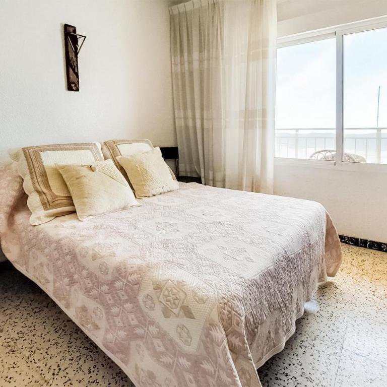Nice Apartment In Santa Pola With House Sea View - Apartamento de 3 dormitorios - 8