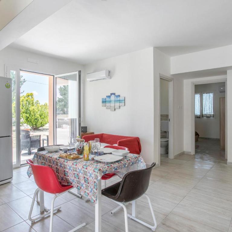 Mariarosa Country House - Casa Vacanza con 6 Camere da Letto - 11