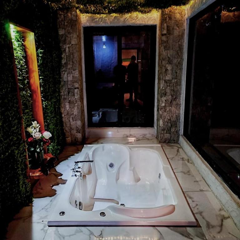CantalaRana Lodge - Deluxe Suite with Spa Bath - 8