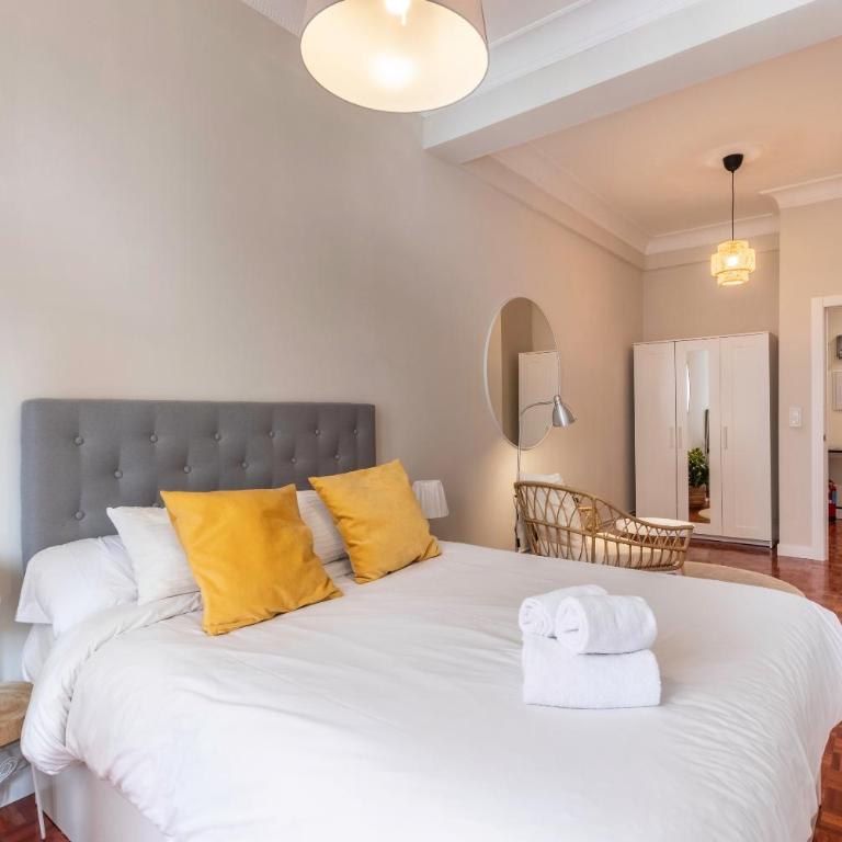 Spacious and lovely in the City Center of Bilbao - Two-Bedroom Apartment - 4