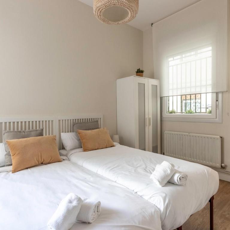 Spacious and lovely in the City Center of Bilbao - Two-Bedroom Apartment - 27