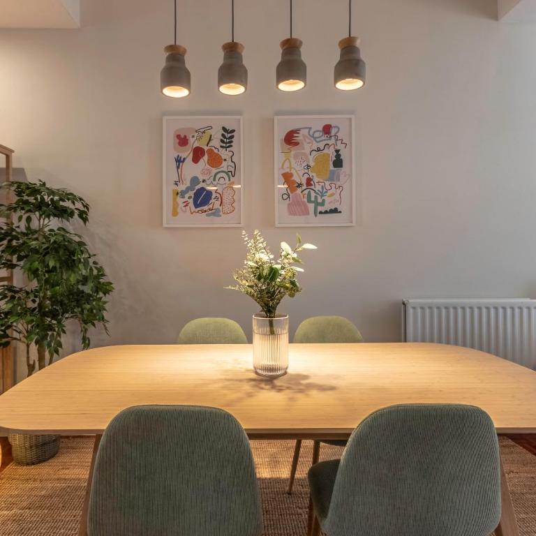 Spacious and lovely in the City Center of Bilbao - Two-Bedroom Apartment - 12
