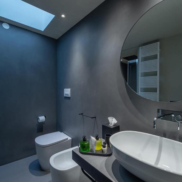 VIS urban suites & spa - Boutique Hotel - Queen Room with Spa Bath - 3