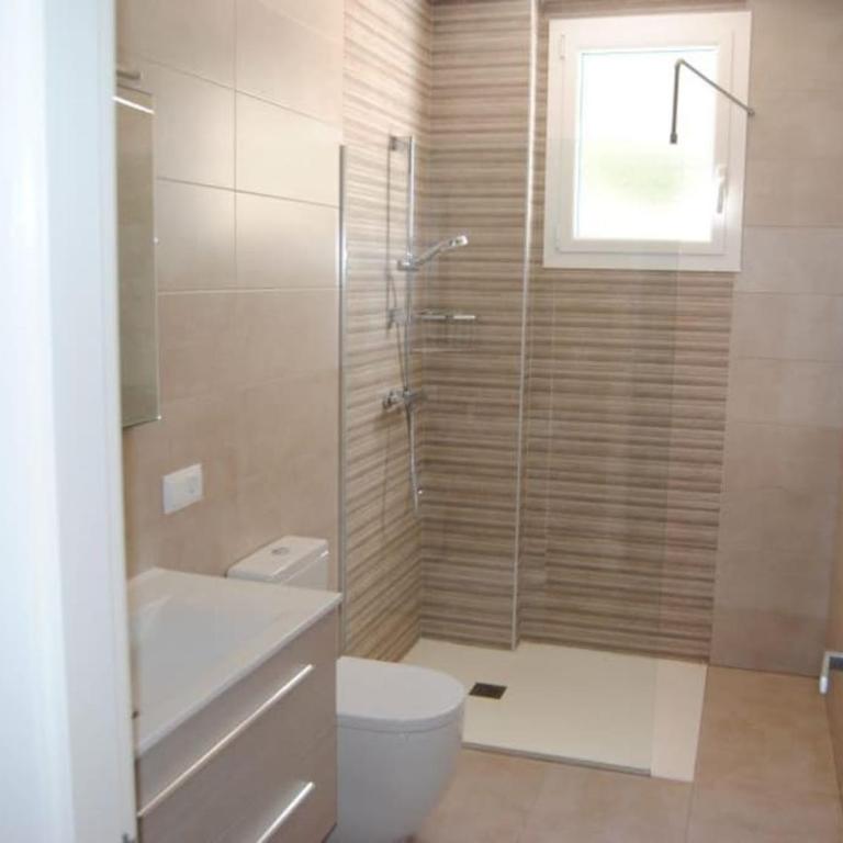 Luxurious, modern six bedroom villa in Denia - Villa - 3