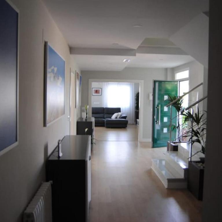 Luxurious, modern six bedroom villa in Denia - Villa - 20