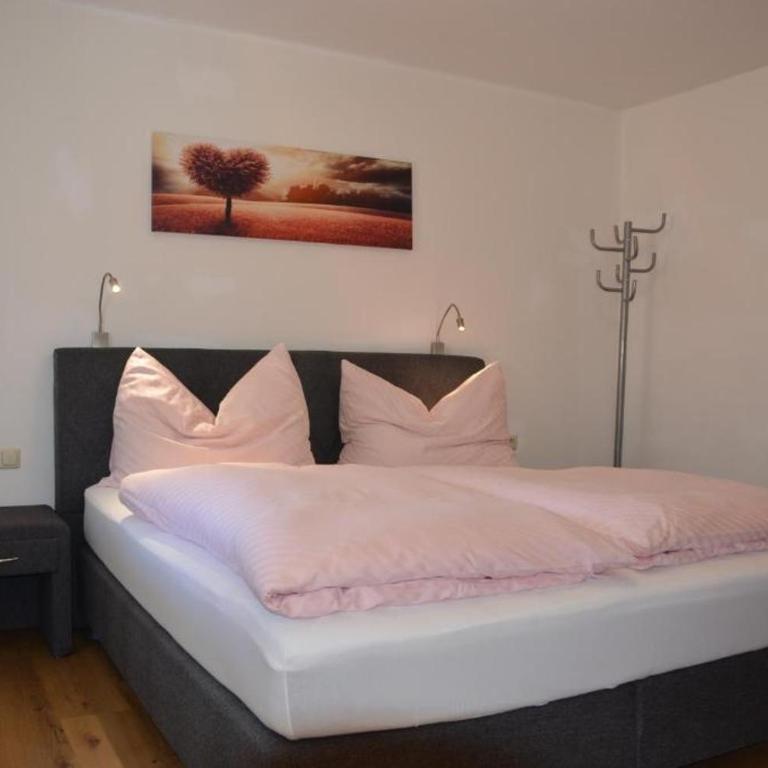 Appartements Gadenstätter - Apartment mit Balkon - 12
