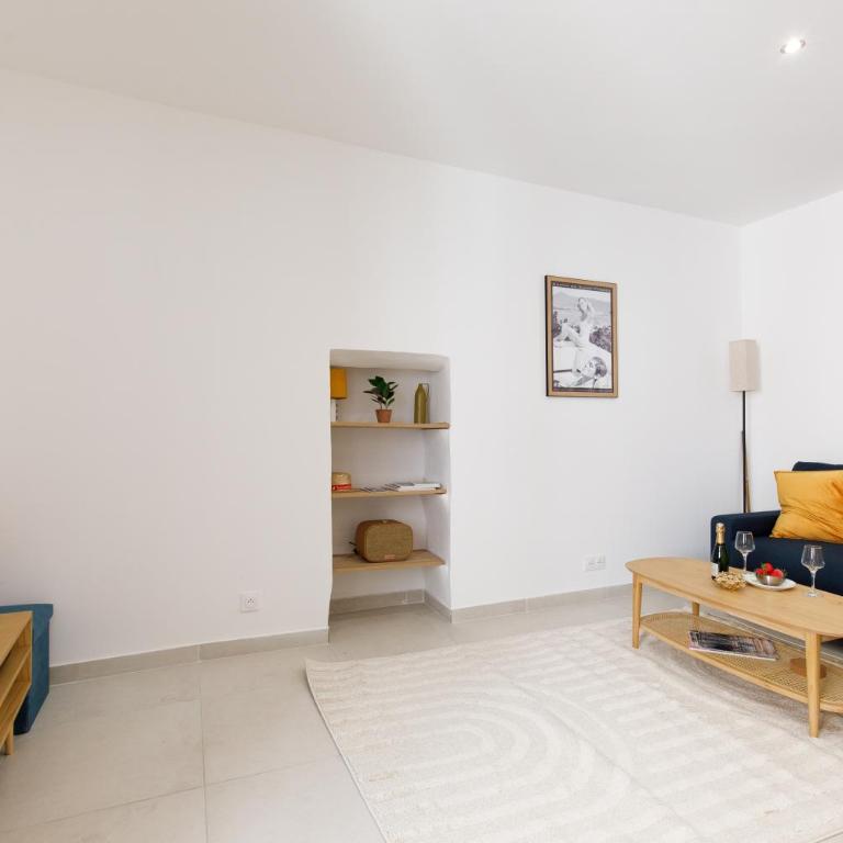Le Cocon Saint Tropez YourHostHelper - One-Bedroom Apartment - 5