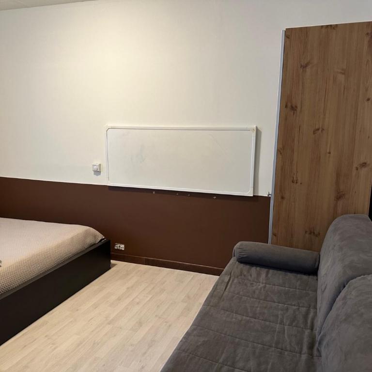 Sant Antonino Metro Pozzo Strada - One-Bedroom Apartment - 7