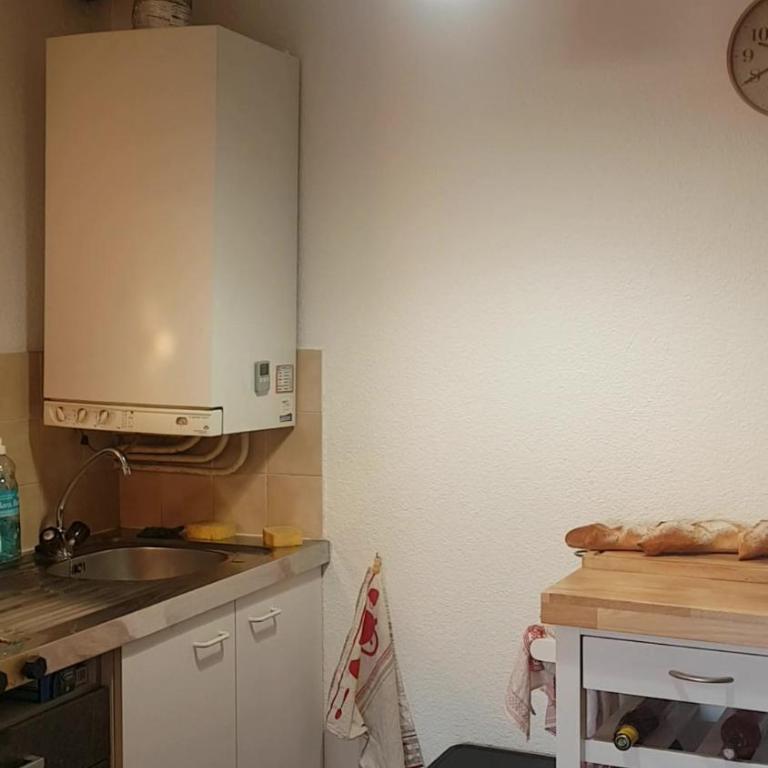 T2 avec piscine aux portes du vieux Fréjus et 5 mn de la plage - Appartamento con 1 Camera da Letto - 12