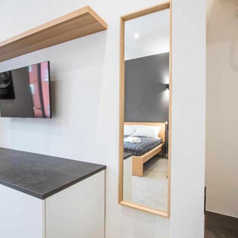 Astroom apartments - Double Room with Balcony - 19