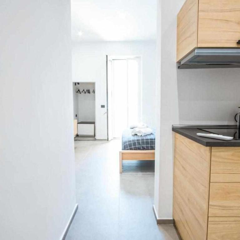 Astroom apartments - Family Room with Balcony - 19