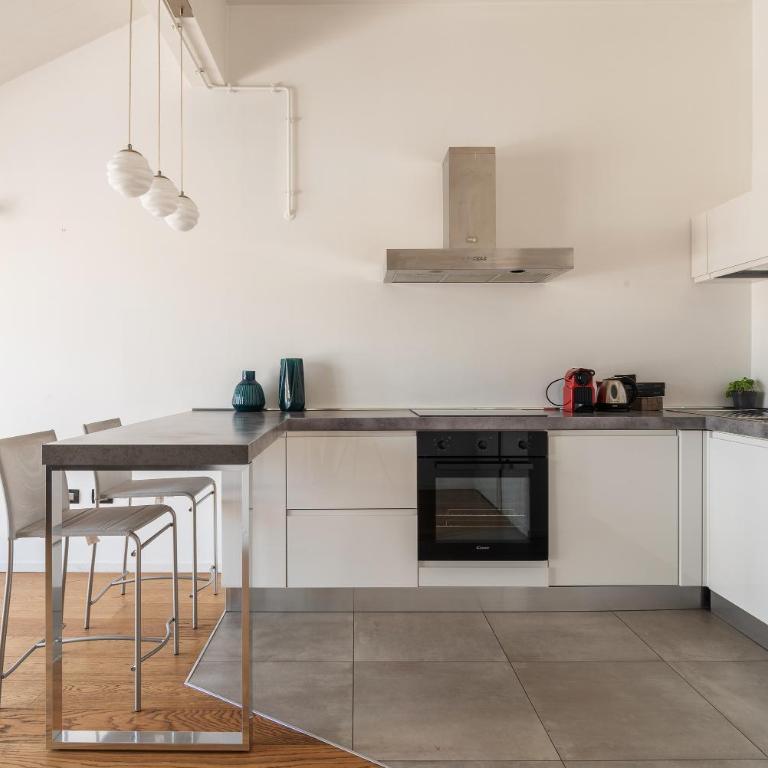 easyhomes - Brera Luxury Suites - Appartamento con 2 Camere da Letto e Terrazza - 14