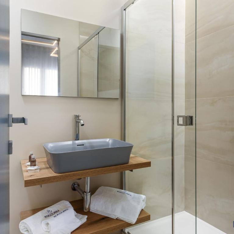Rivazzurra Beach Rooms - Camera Matrimoniale - 8