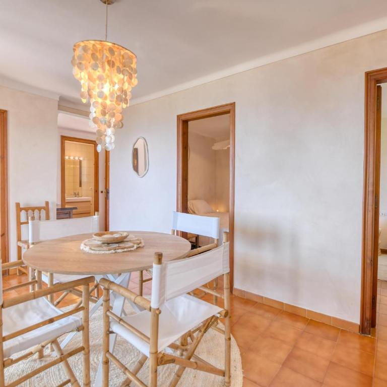 apartament amb piscina comunitària al Golfet - Apartamento - 2