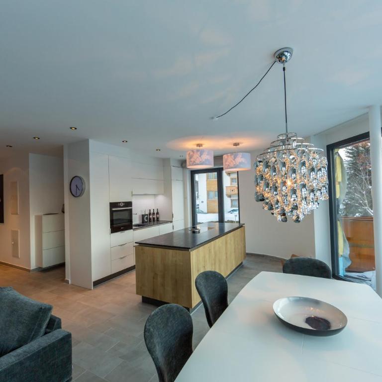 Mountain Chalet Kirchberg by Apartment Managers - Apartment mit 2 Schlafzimmern, Balkon und Bergblick (4 Erwachsene) - 6