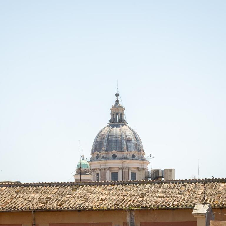 Corso View by Rental in Rome - Two-Bedroom Apartment - 7