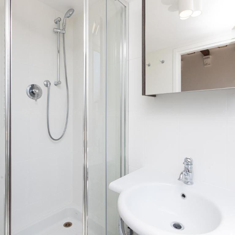 Corso View by Rental in Rome - Two-Bedroom Apartment - 30