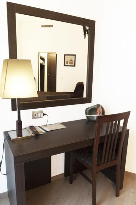 Roman Residence - Double Room - 11