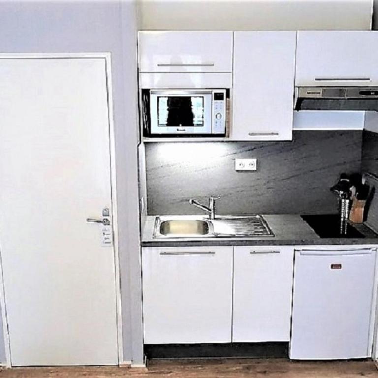Charmant T2, hypercentre, calme, terrasse, parking - Appartement avec Vue sur la Montagne - 8