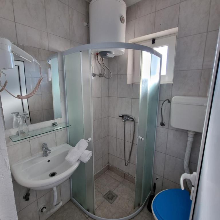 Apartments Adriatik - Apartman - Prizemlje - 2