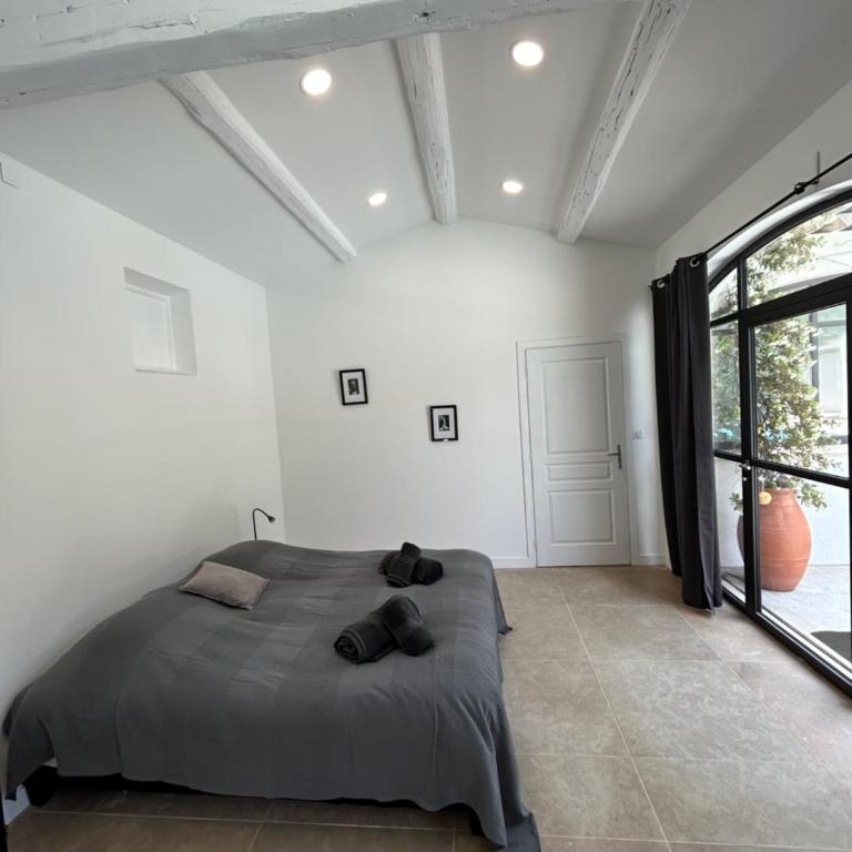 La Bastide des Rosiers - Chambre Double - Vue sur Piscine - 5