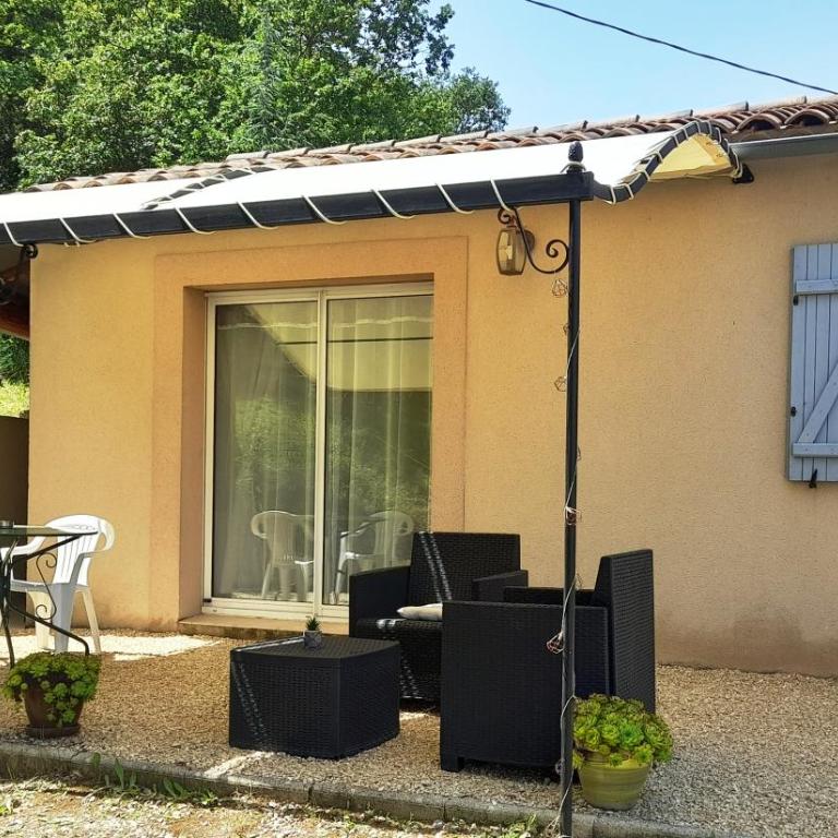 Gîte SITTELLE Parking privé Linge fourni WIFI - Maison 1 Chambre - 3