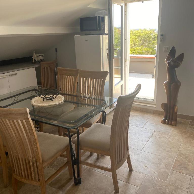 Haut de villa vue mer - Appartement 1 Chambre - 15