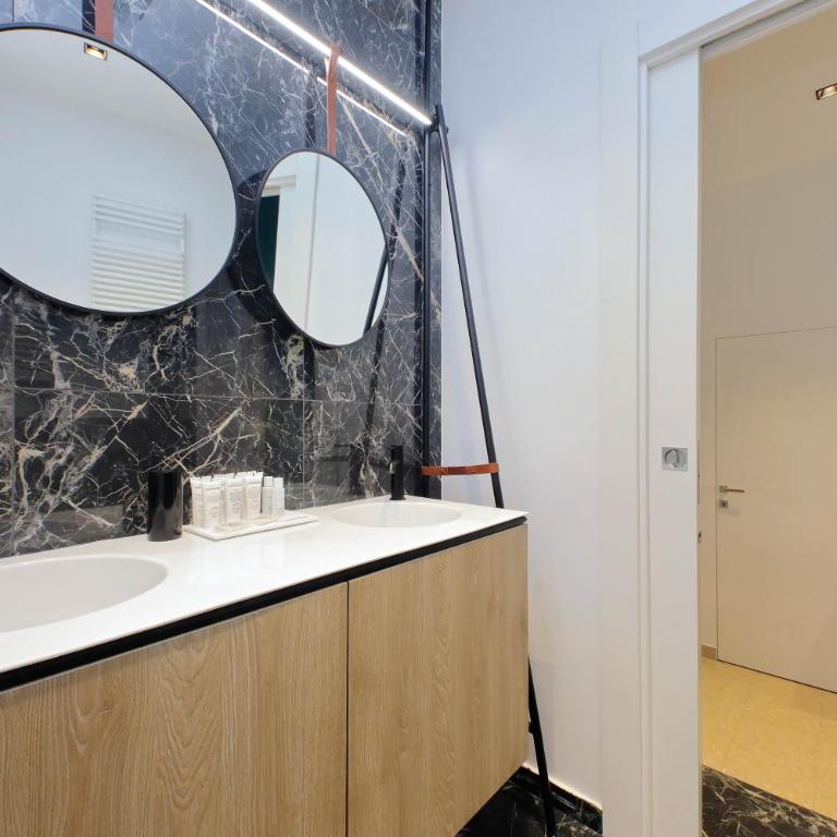 Youroom Quattro Fontane - Rooms - Camera Tripla Deluxe - 16