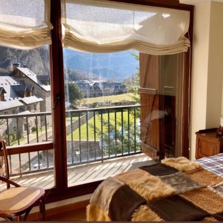 Elegante apartamento en Escarrilla con vistas al valle - Two-Bedroom Apartment - 17