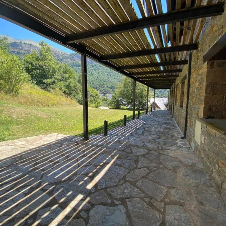 Elegante apartamento en Escarrilla con vistas al valle - Two-Bedroom Apartment - 20