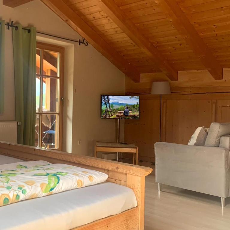 Ferienwohnungen Monika Kloiber - Apartment mit Blick auf die Berge - 17