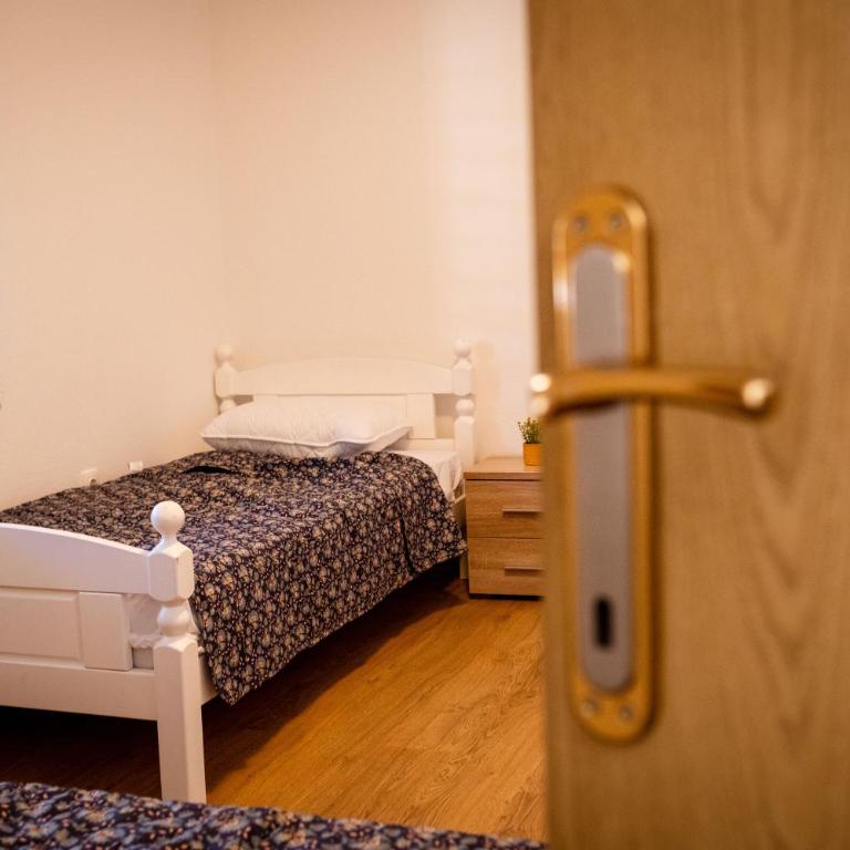 Villa UpTown - Four-Bedroom House - 54