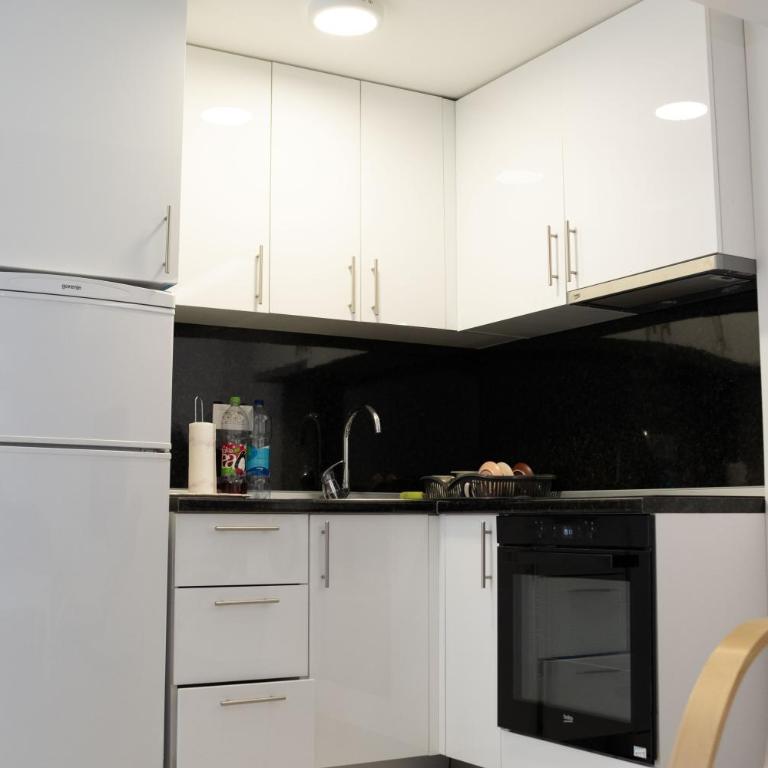 Villa UpTown - Four-Bedroom House - 34