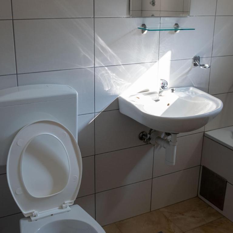 Villa UpTown - Four-Bedroom House - 72