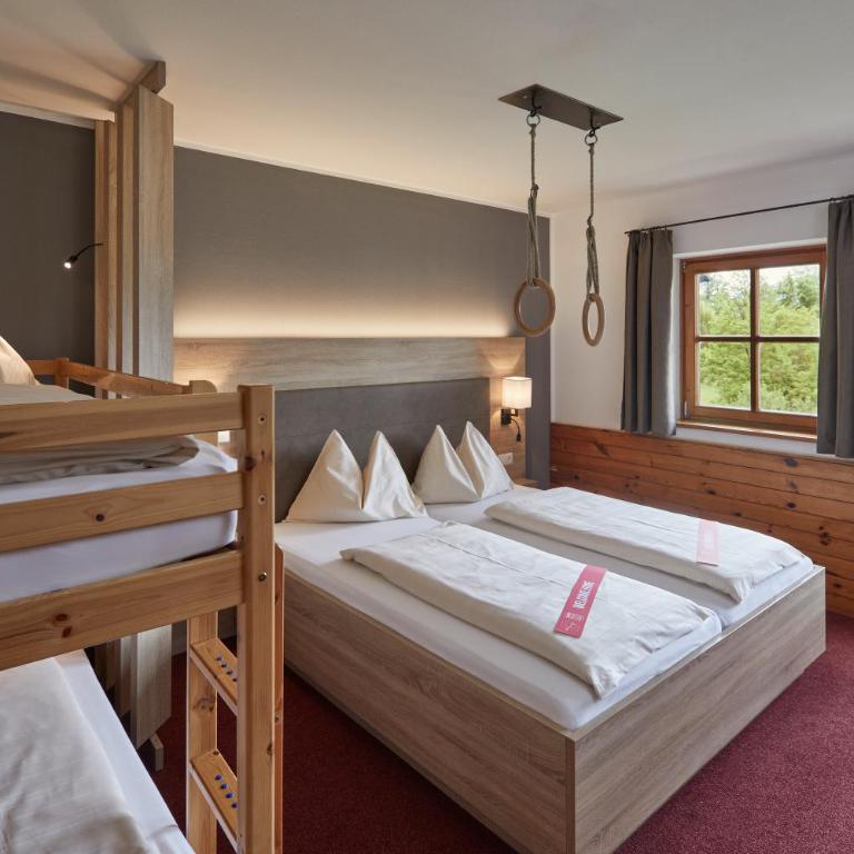 Gut Wenghof - Family Resort Werfenweng - Classic Familienzimmer mit Etagenbett - 2