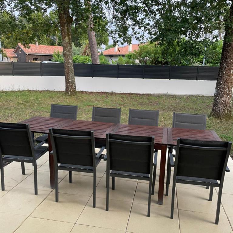 Villa au calme avec piscine, grand jardin et studio indépendant - Three-Bedroom Villa - 18