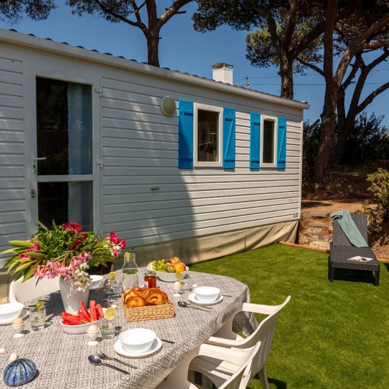 Le Photinia, mobil-home climatisé avec vue mer situé au cœur du domaine - Bungalow Deluxe - Vue sur Mer - 12